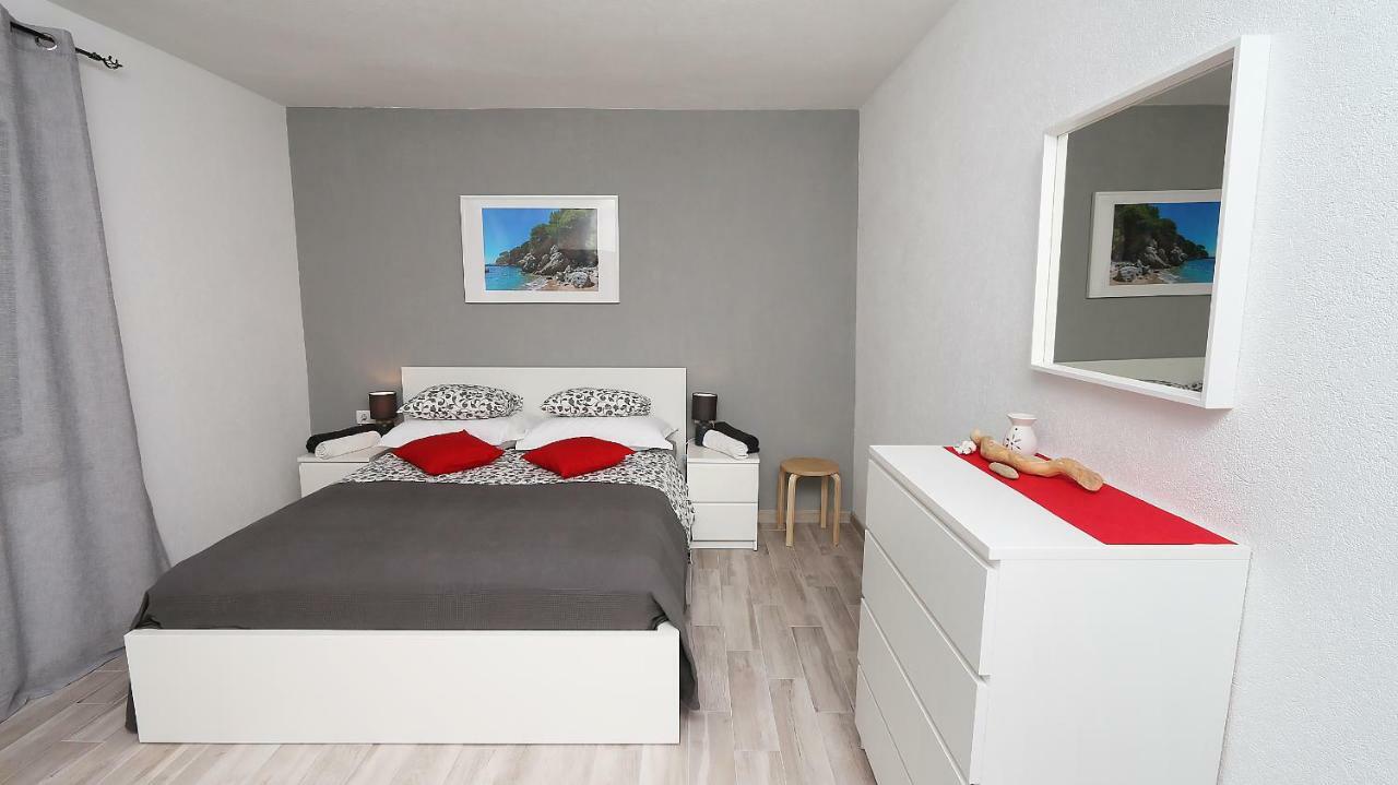 Modern Apartments Iva Makarska Exterior foto