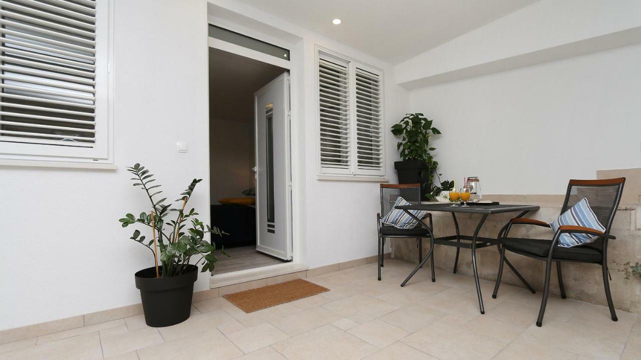 Modern Apartments Iva Makarska Exterior foto